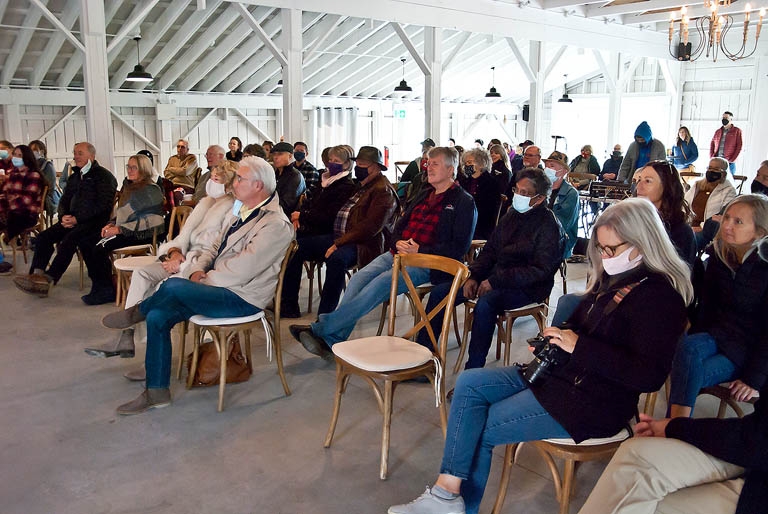 Braestone Farm Mariposa Audience