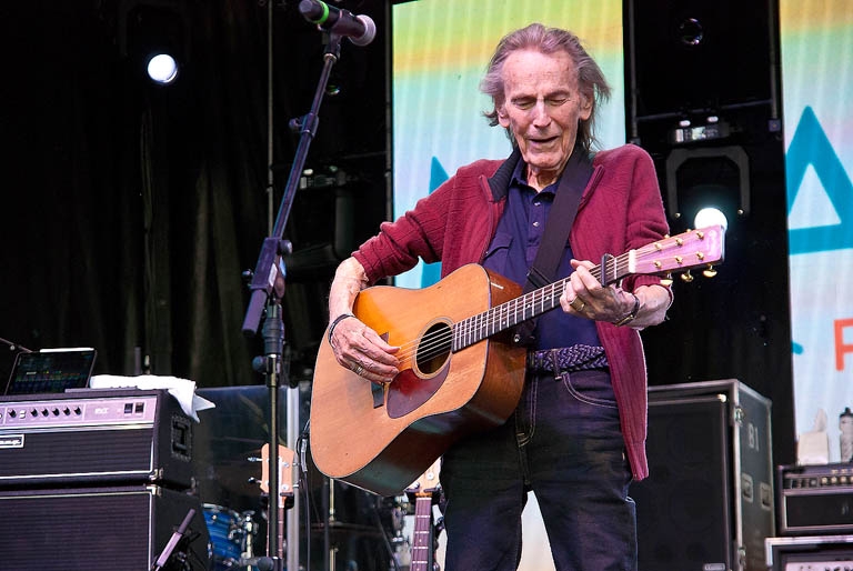 Gordon Lightfoot Singing If You Could Read My Mind