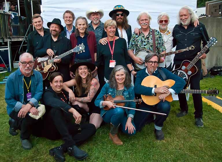 Gordon Lightfoot And The Backup Band.