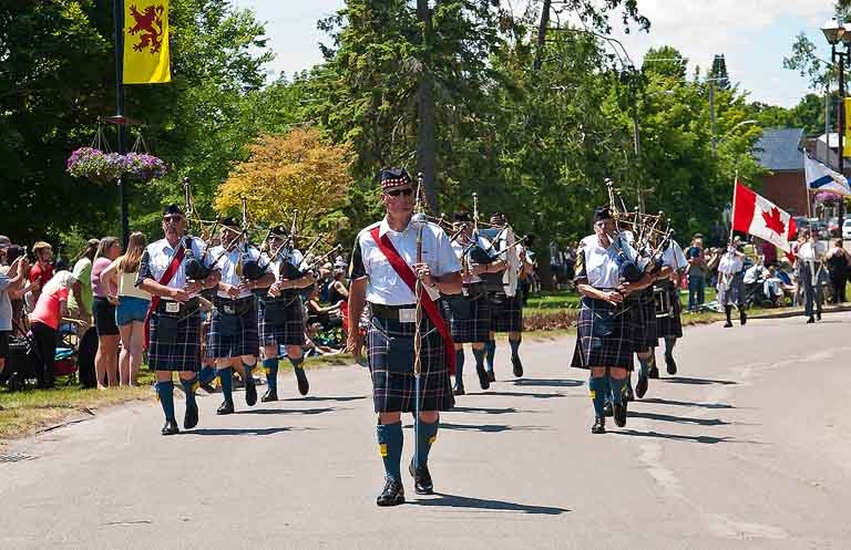OPP Commissioner's Own Pipes and Drums