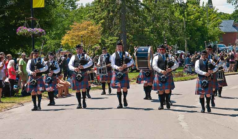 Barrie Pipes and Drums