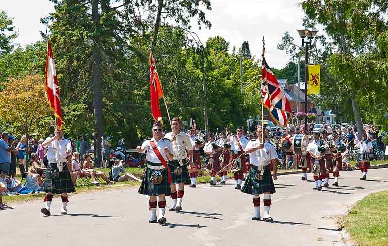 Sun Parlour Pipes and Drums