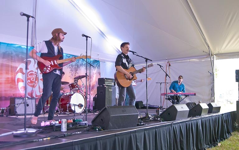 Friday at the Mariposa Folk Festival - Lawrence Maxwell on the Pub Stage
