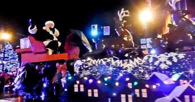 Video: Orillia Santa Claus Parade